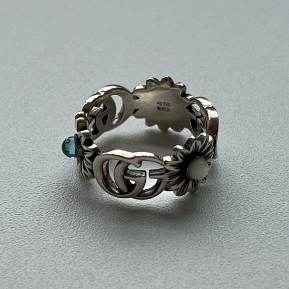 Gucci Double G Mother of Pearl Ring Size 14/US 6.75 - Picture 3 of 12